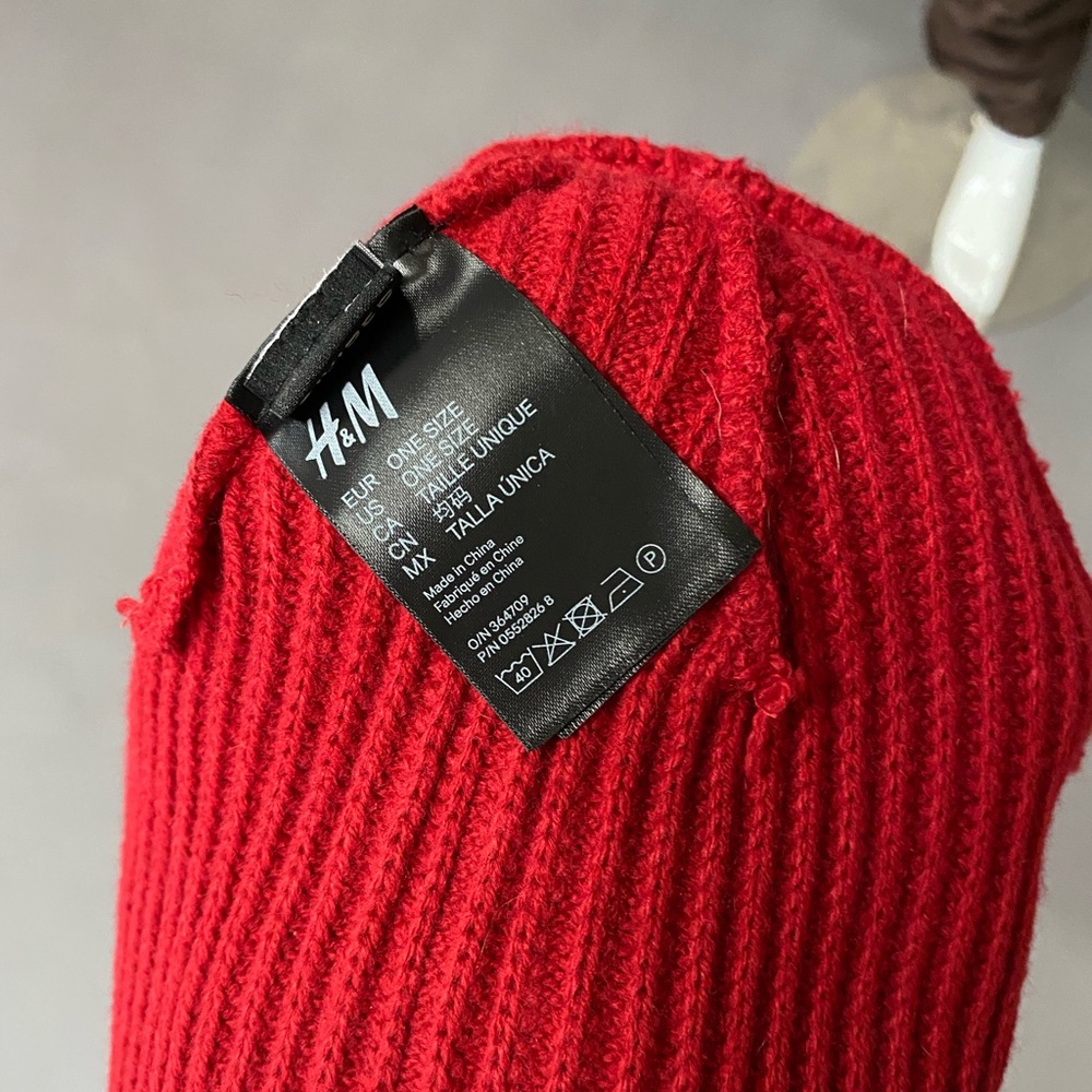 H&M Beanie - Picture 3 of 4